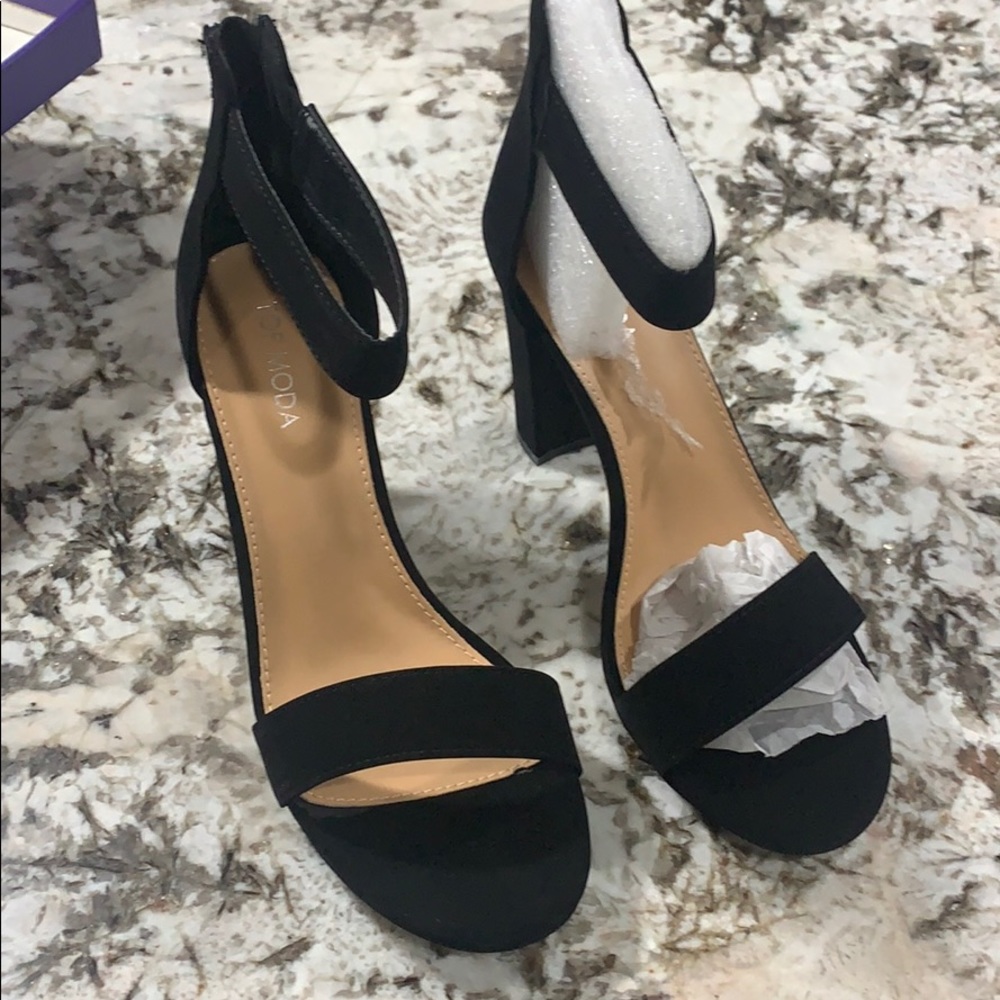 Black sandals size 10 new in box never worn